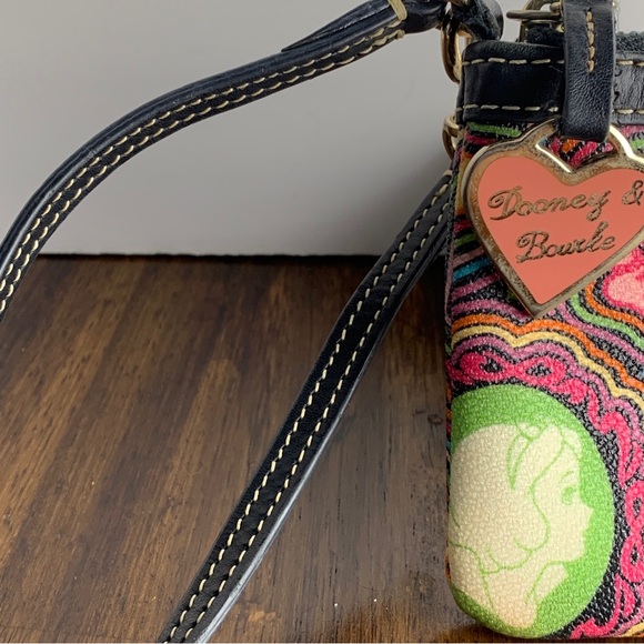 Disney World Resort Collab Dooney & Bourke sketch Princess Wristlet Purse - Picture 14 of 14